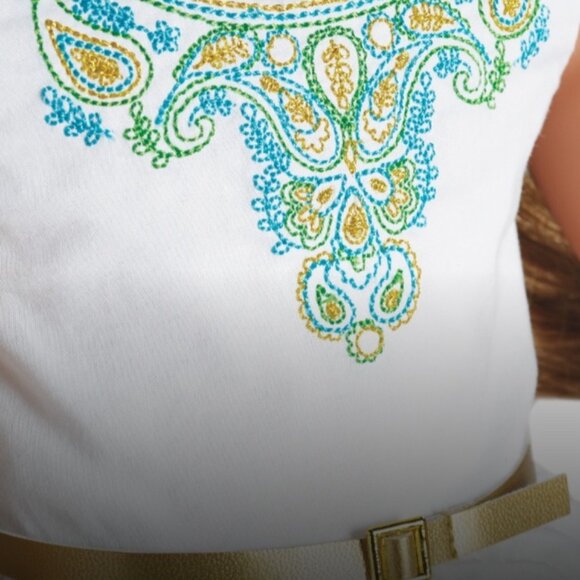 American girl Lea's Celebration Outfit - Picture 3 of 8